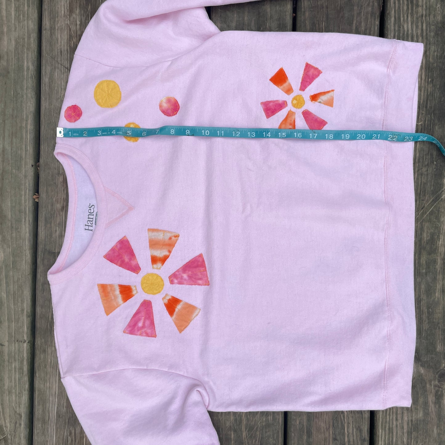 Pink Sweatshirt with Flower Appliqué (size 2XL)