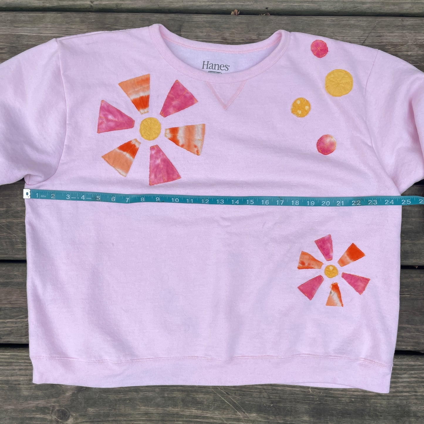 Pink Sweatshirt with Flower Appliqué (size 2XL)