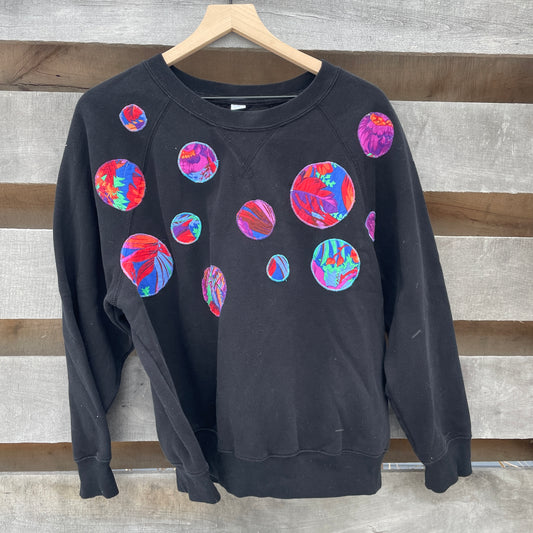 Black Sweatshirt with Circle Appliqué (size xl)