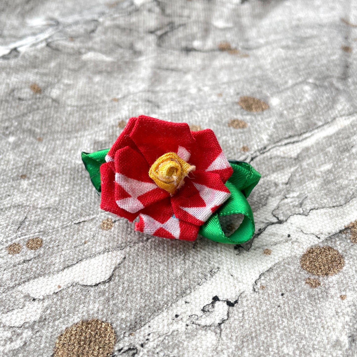 Flower Pin - Red