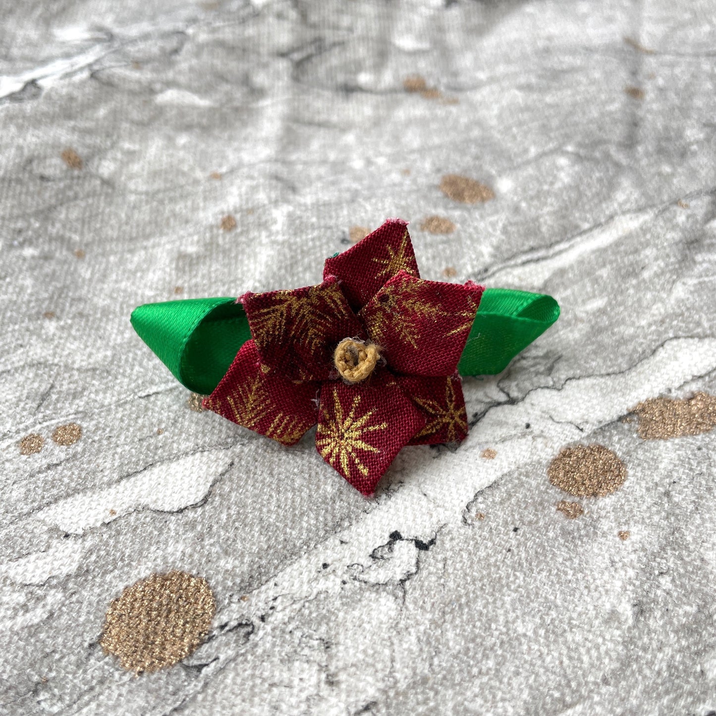 Flower Pin - Red with Gold